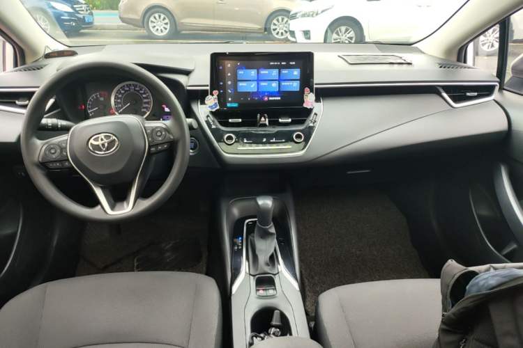 Used Toyota Corolla 2021 1.2T S-CVT Elite Edition Center Console
