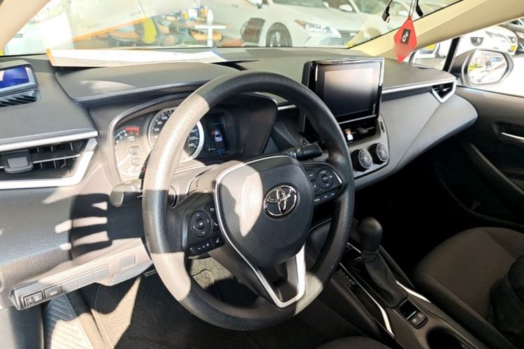 Used Toyota Corolla 2021 1.2T S-CVT Pioneer Edition Center Console