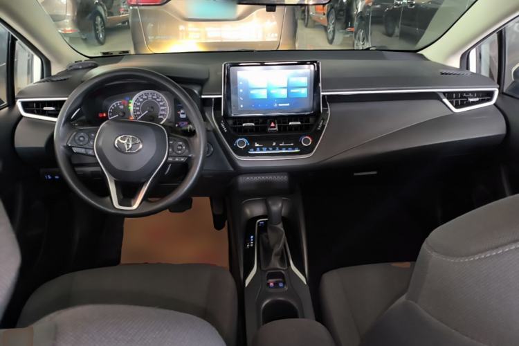 Used Toyota Corolla 2021 TNGA 1.5L CVT Elite Edition Center Console