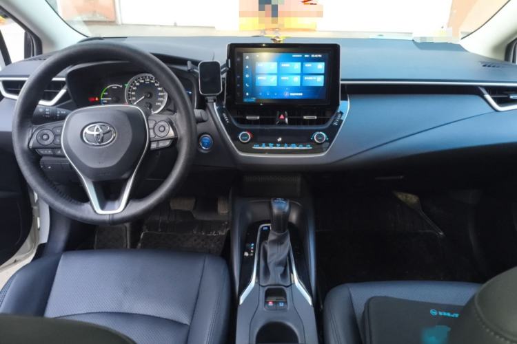 Used Toyota Corolla 2021 Dual-Engine 1.8L E-CVT Pioneer Edition Center Console