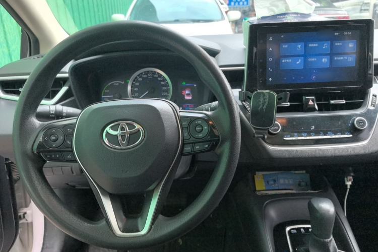 Used Toyota Corolla 2021 Dual-Motor 1.8L E-CVT Elite Edition Center Console