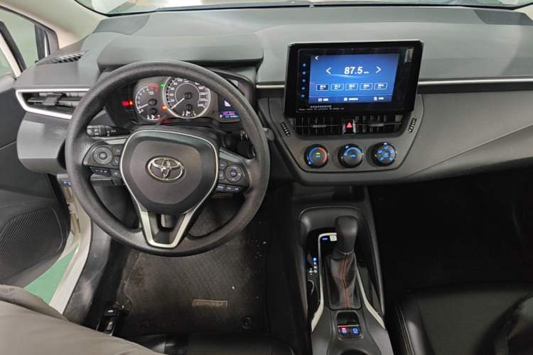 Used Toyota Corolla 2021 1.2T S-CVT Pioneer PLUS Edition Center Console