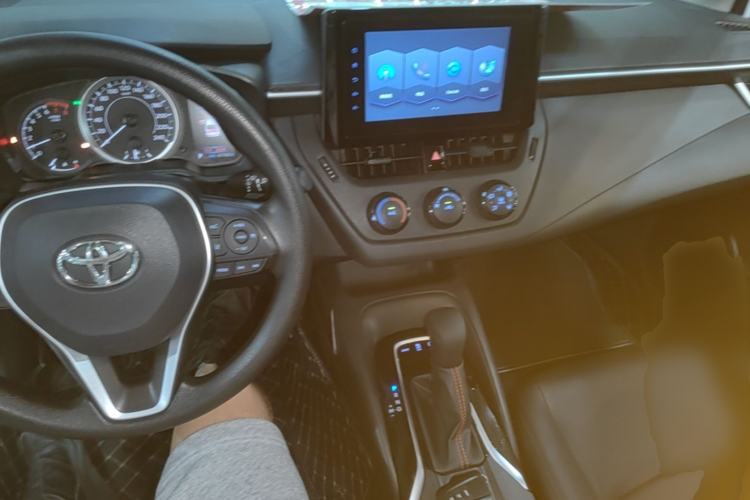 Used Toyota Corolla 2021 1.2T S-CVT Pioneer PLUS Edition Center Console