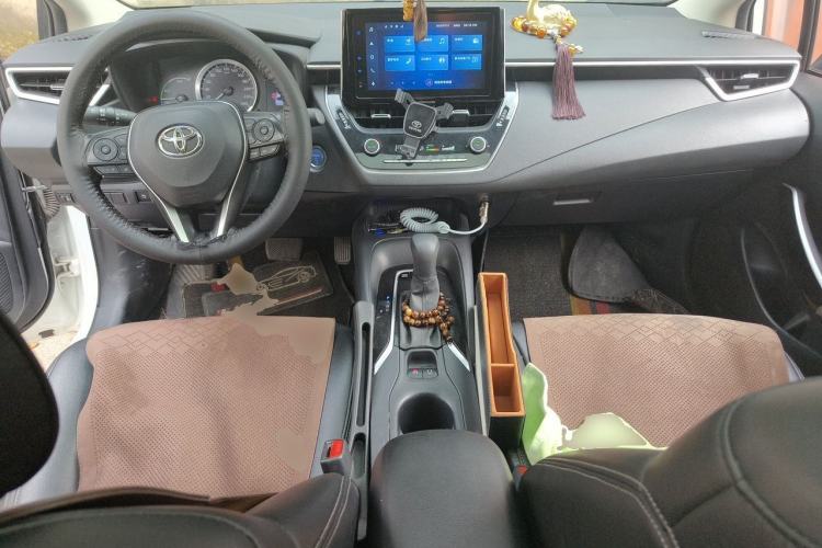 Used Toyota Corolla 2021 Dual-Motor 1.8L E-CVT Elite Edition Center Console