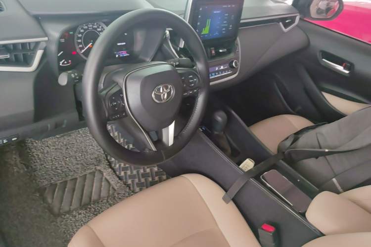 Used Toyota Corolla 2021 1.2T S-CVT Elite PLUS Edition Center Console