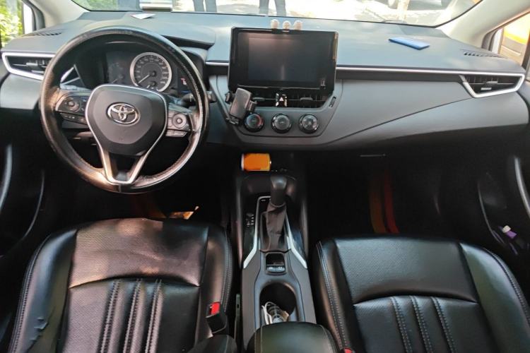 Used Toyota Corolla 2021 1.2T S-CVT Pioneer Edition Center Console