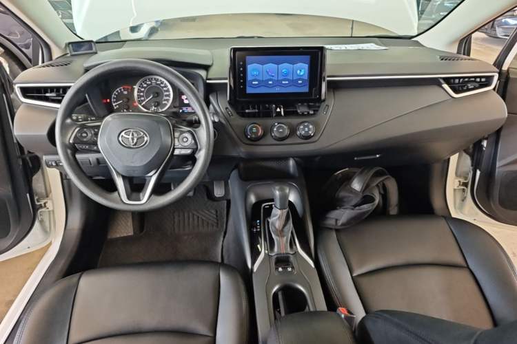 Used Toyota Corolla 2021 1.2T S-CVT Pioneer PLUS Edition Center Console