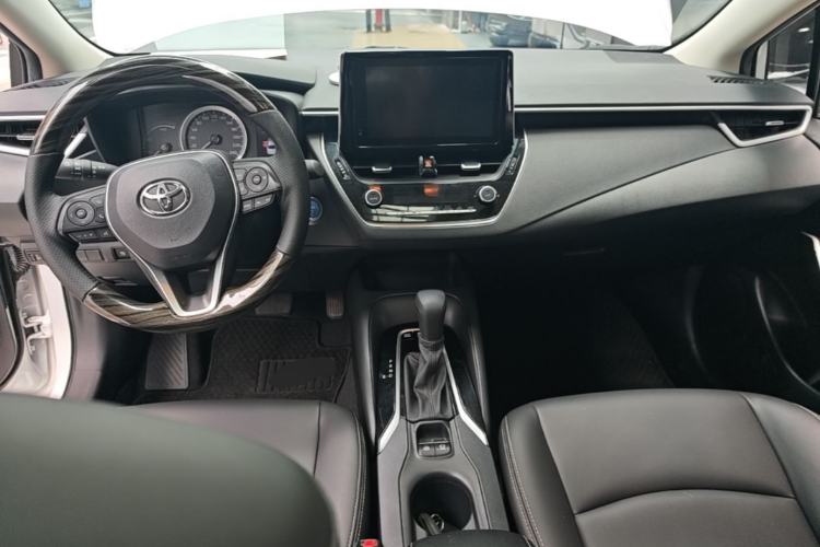 Used Toyota Corolla 2021 Dual-Motor 1.8L E-CVT Elite Edition Center Console