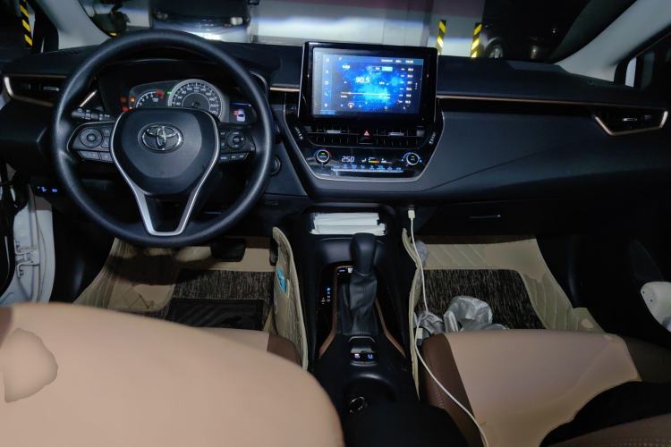 Used Toyota Corolla 2021 TNGA 1.5L CVT Elite CARE Edition Center Console