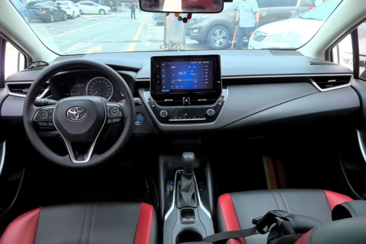 Used Toyota Corolla 2021 Dual-Motor 1.8L E-CVT Elite Edition Center Console