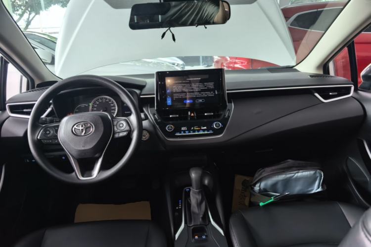Used Toyota Corolla 2021 Dual-Motor 1.8L E-CVT Elite Edition Center Console