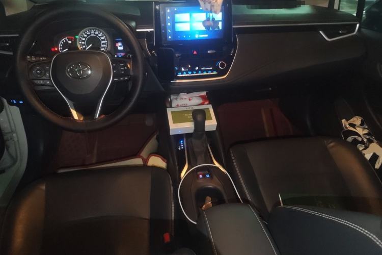 Used Toyota Corolla 2021 1.2T S-CVT Luxury Edition Center Console