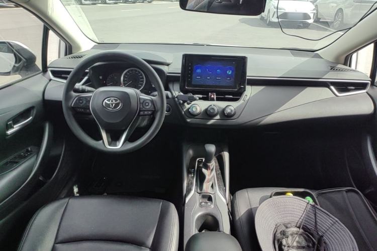 Used Toyota Corolla 2021 1.2T S-CVT Pioneer PLUS Edition Center Console