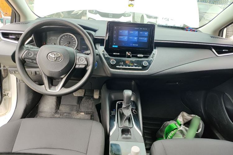 Used Toyota Corolla 2021 Dual-Motor 1.8L E-CVT Elite Edition Center Console