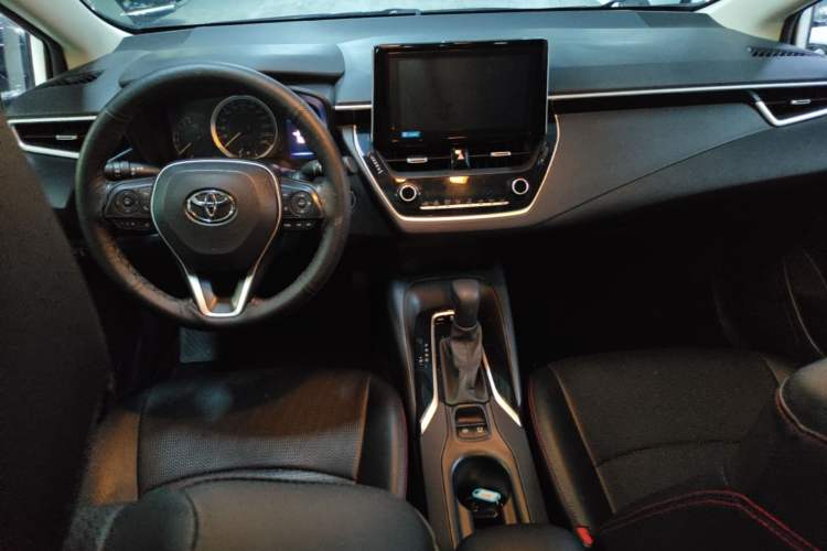 Used Toyota Corolla 2021 1.2T S-CVT Elite Edition Center Console