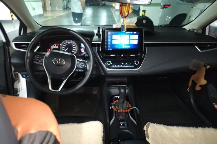 Used Toyota Corolla 2021 1.2T S-CVT Luxury Edition Center Console