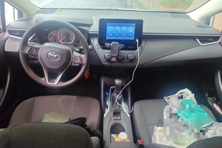 Used Toyota Corolla 2021 1.2T S-CVT Pioneer Edition Center Console