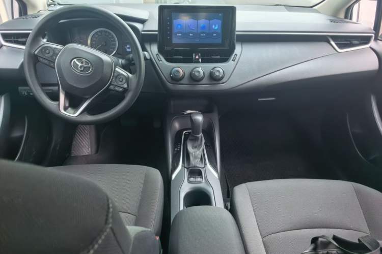 Used Toyota Corolla 2021 1.2T S-CVT Pioneer Edition Center Console
