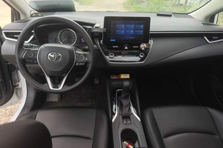 Used Toyota Corolla 2021 TNGA 1.5L CVT Elite Edition Center Console