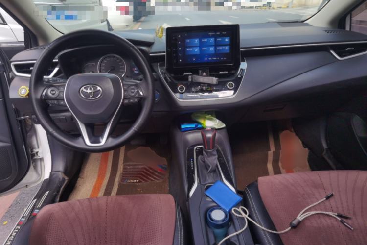 Used Toyota Corolla 2021 Dual-Motor 1.8L E-CVT Elite Edition Center Console