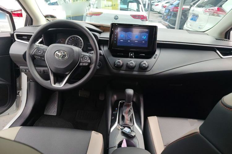 Used Toyota Corolla 2021 1.2T S-CVT Pioneer PLUS Edition Center Console