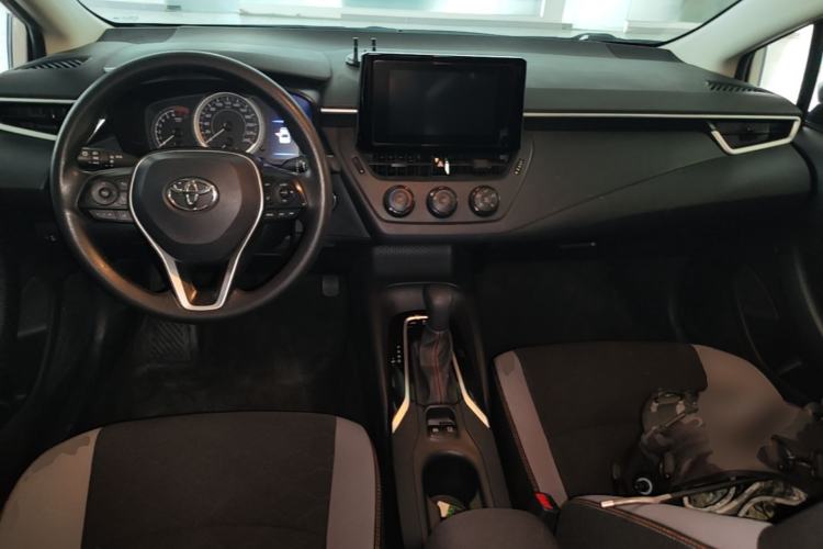Used Toyota Corolla 2021 1.2T S-CVT Pioneer PLUS Edition Center Console
