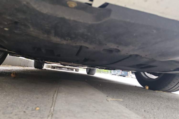 Used Toyota Corolla 2021 Dual-Motor 1.8L E-CVT Elite Edition Chassis Front