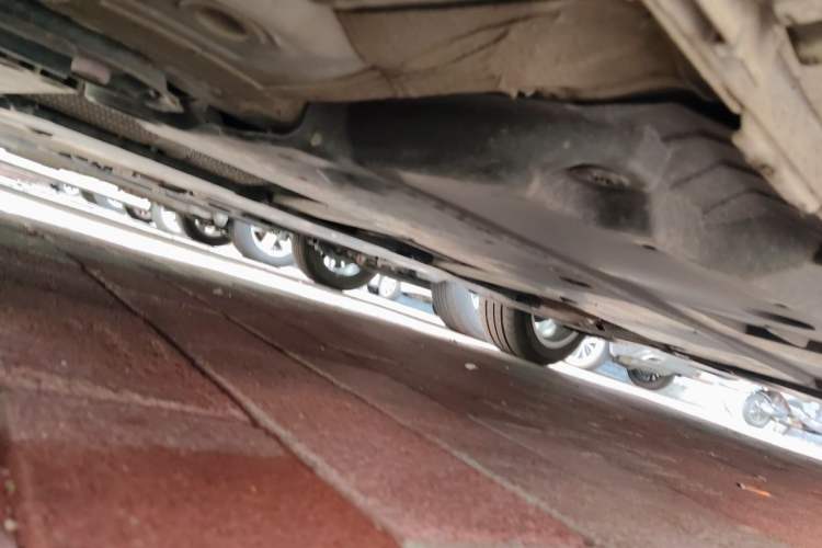 Used Toyota Corolla 2021 Dual-Motor 1.8L E-CVT Elite Edition Chassis Front Left