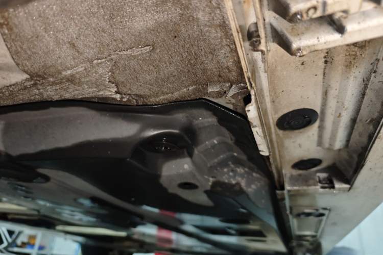 Used Toyota Corolla 2021 Dual-Motor 1.8L E-CVT Elite Edition Chassis Front Left