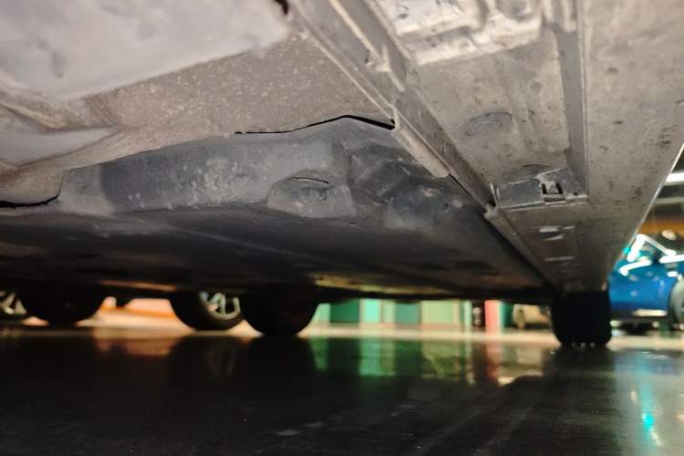 Used Toyota Corolla 2021 Dual-Motor 1.8L E-CVT Elite Edition Chassis Front Left