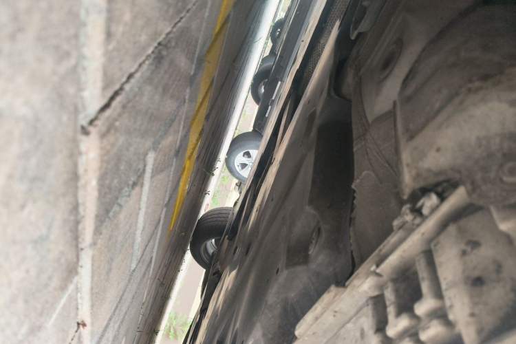 Used Toyota Corolla 2021 Dual-Motor 1.8L E-CVT Elite Edition Chassis Front Left