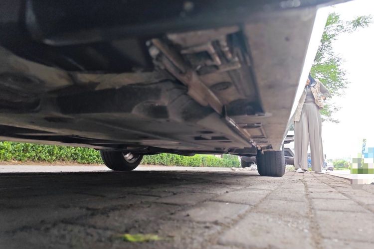 Used Toyota Corolla 2021 Dual-Motor 1.8L E-CVT Elite Edition Chassis Front Left