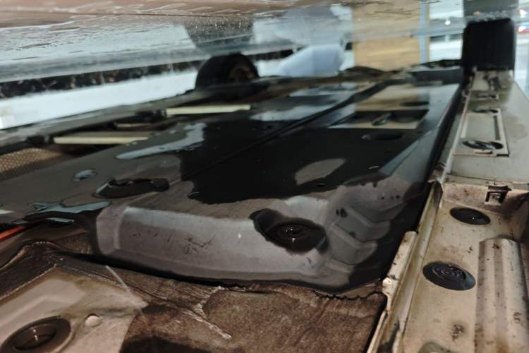 Used Toyota Corolla 2021 Dual-Motor 1.8L E-CVT Elite Edition Chassis Front Right