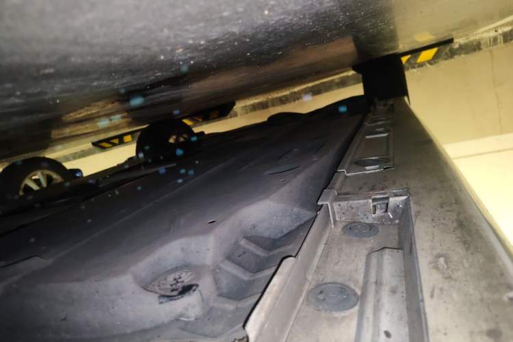 Used Toyota Corolla 2021 Dual-Motor 1.8L E-CVT Elite Edition Chassis Front Right