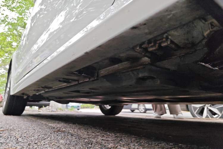 Used Toyota Corolla 2021 Dual-Motor 1.8L E-CVT Elite Edition Chassis Front Right