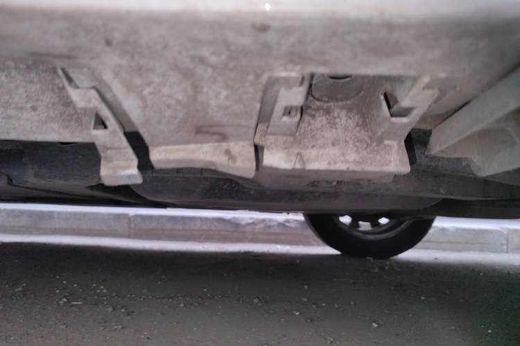 Used Toyota Corolla 2021 Dual-Motor 1.8L E-CVT Elite Edition Chassis Rear Left