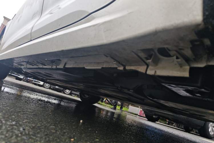 Used Toyota Corolla 2021 Dual-Motor 1.8L E-CVT Elite Edition Chassis Rear Left