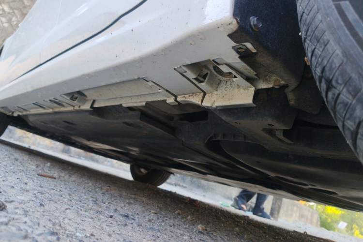 Used Toyota Corolla 2021 Dual-Motor 1.8L E-CVT Elite Edition Chassis Rear Left