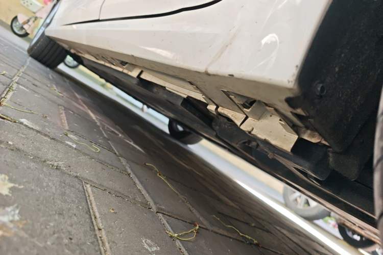 Used Toyota Corolla 2021 Dual-Motor 1.8L E-CVT Elite Edition Chassis Rear Left