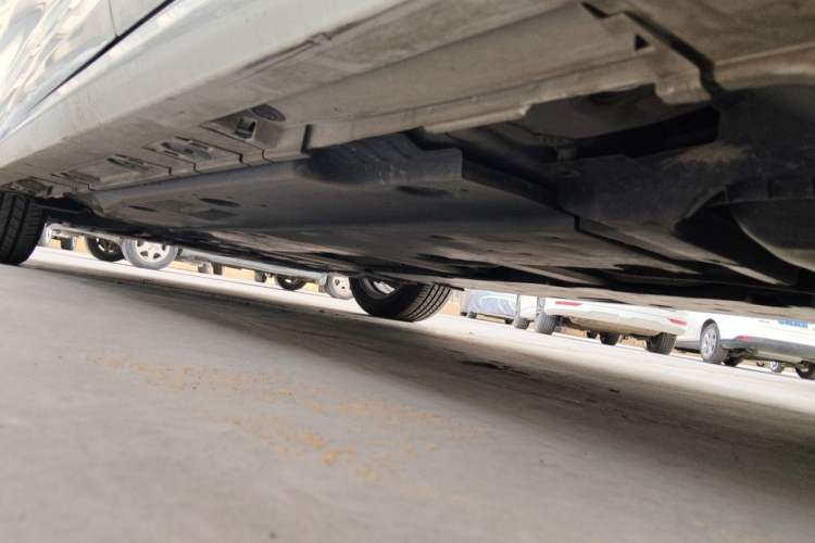 Used Toyota Corolla 2021 Dual-Motor 1.8L E-CVT Elite Edition Chassis Rear Left