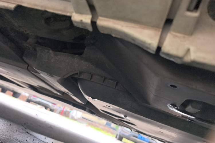 Used Toyota Corolla 2021 Dual-Motor 1.8L E-CVT Elite Edition Chassis Rear Left