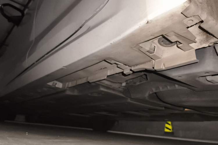 Used Toyota Corolla 2021 Dual-Motor 1.8L E-CVT Elite Edition Chassis Rear Left