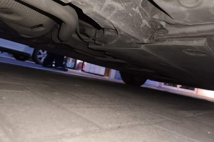 Used Toyota Corolla 2021 Dual-Motor 1.8L E-CVT Elite Edition Chassis Rear Right