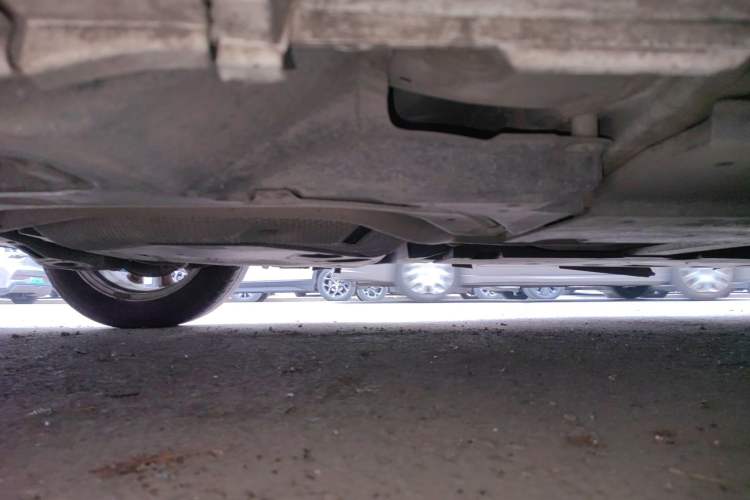 Used Toyota Corolla 2021 Dual-Motor 1.8L E-CVT Elite Edition Chassis Rear Right