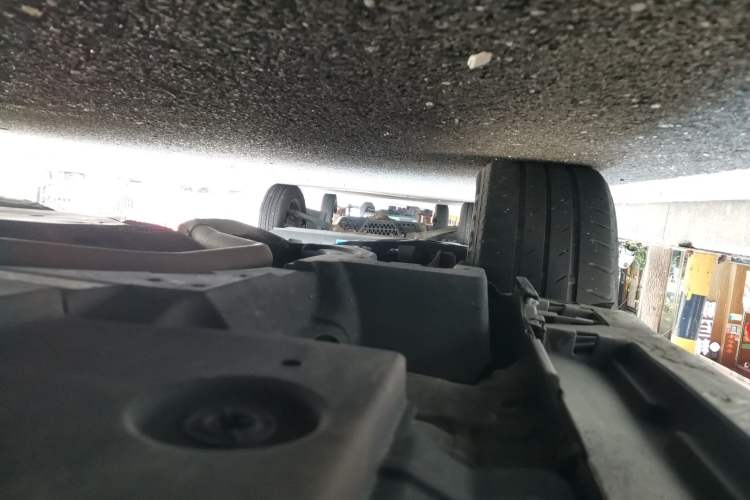 Used Toyota Corolla 2021 Dual-Motor 1.8L E-CVT Elite Edition Chassis Rear Right