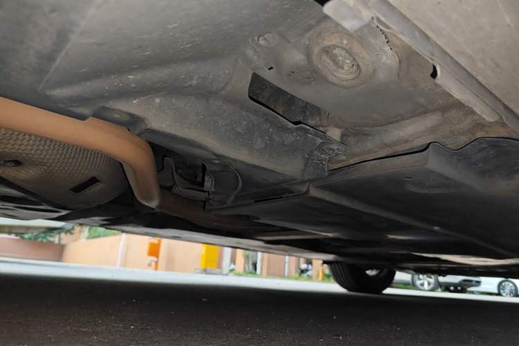 Used Toyota Corolla 2021 Dual-Motor 1.8L E-CVT Elite Edition Chassis Rear Right