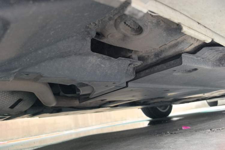 Used Toyota Corolla 2021 Dual-Motor 1.8L E-CVT Elite Edition Chassis Rear Right