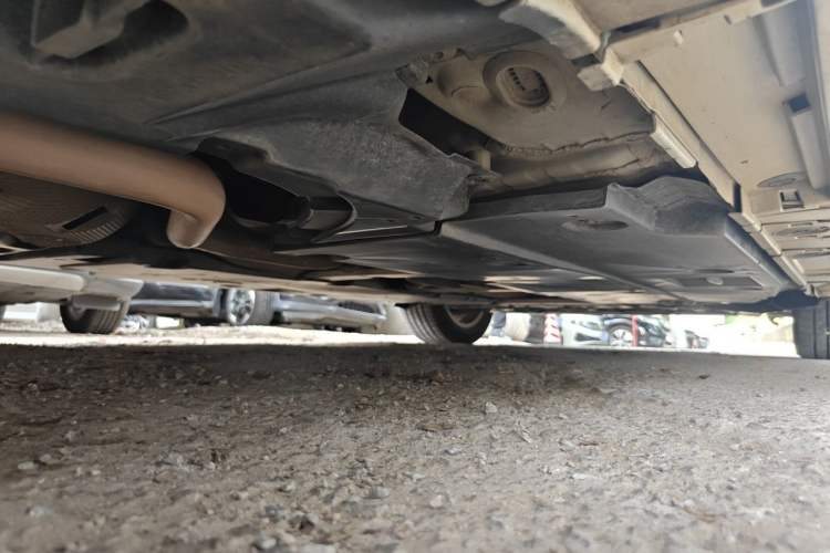 Used Toyota Corolla 2021 Dual-Motor 1.8L E-CVT Elite Edition Chassis Rear Right