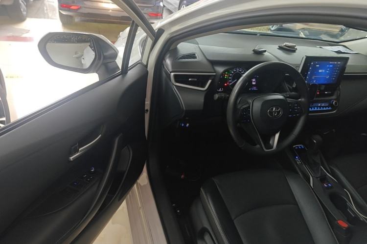 Used Toyota Corolla 2021 1.2T S-CVT Luxury Edition Driver Seat