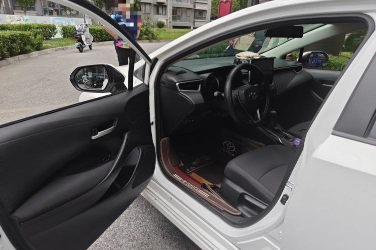 Used Toyota Corolla 2021 1.2T S-CVT Pioneer Edition Driver Seat